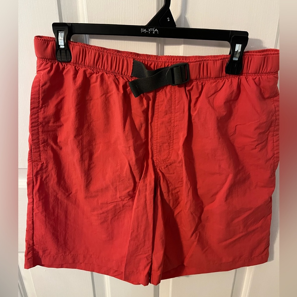 Columbia Sportswear Shorts, Size small, color red/pink